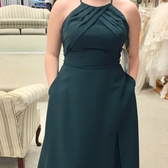Emerald Gown - Picture 1 of 7